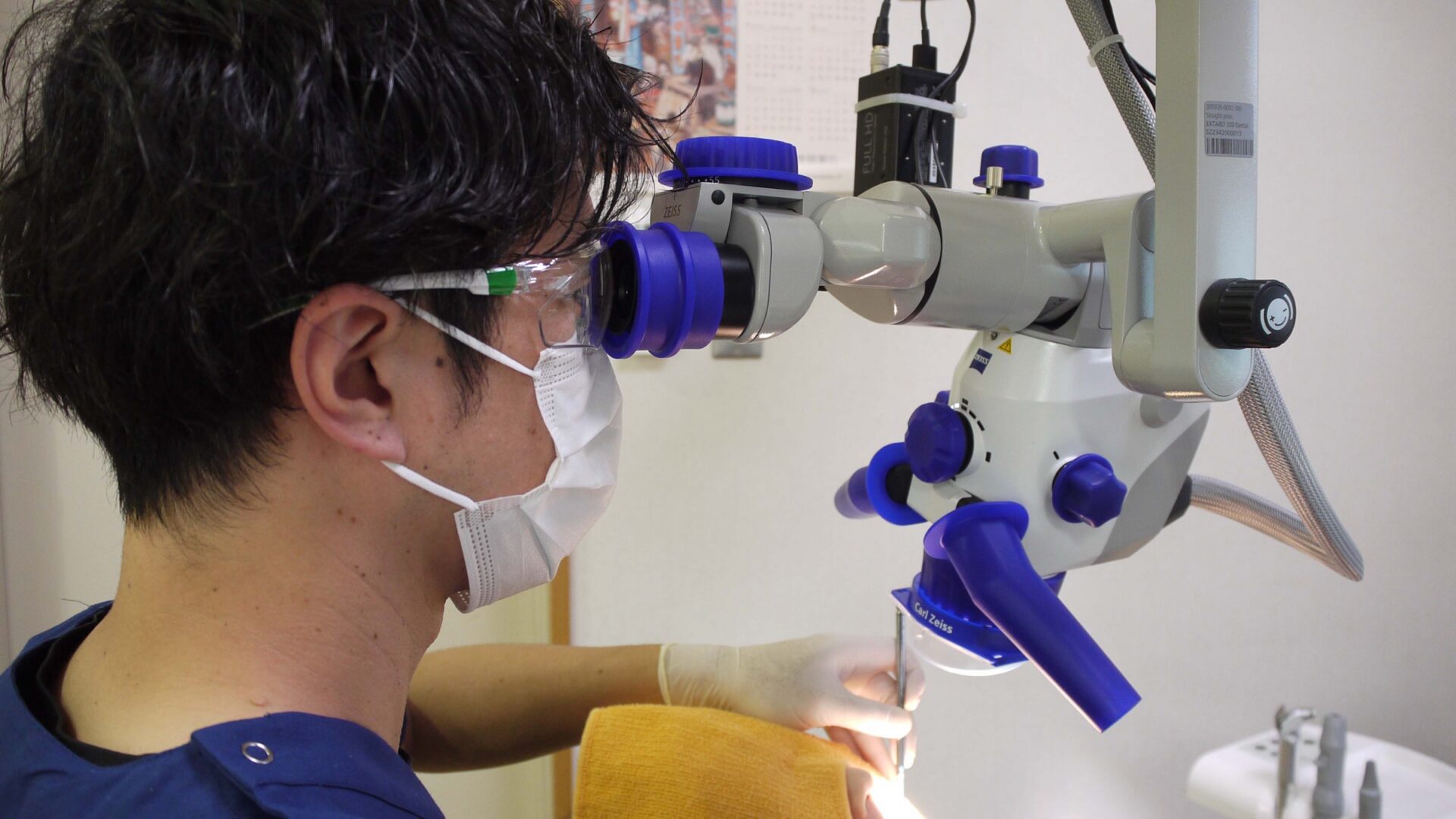 歯科手術用顕微鏡を使用した精密な治療